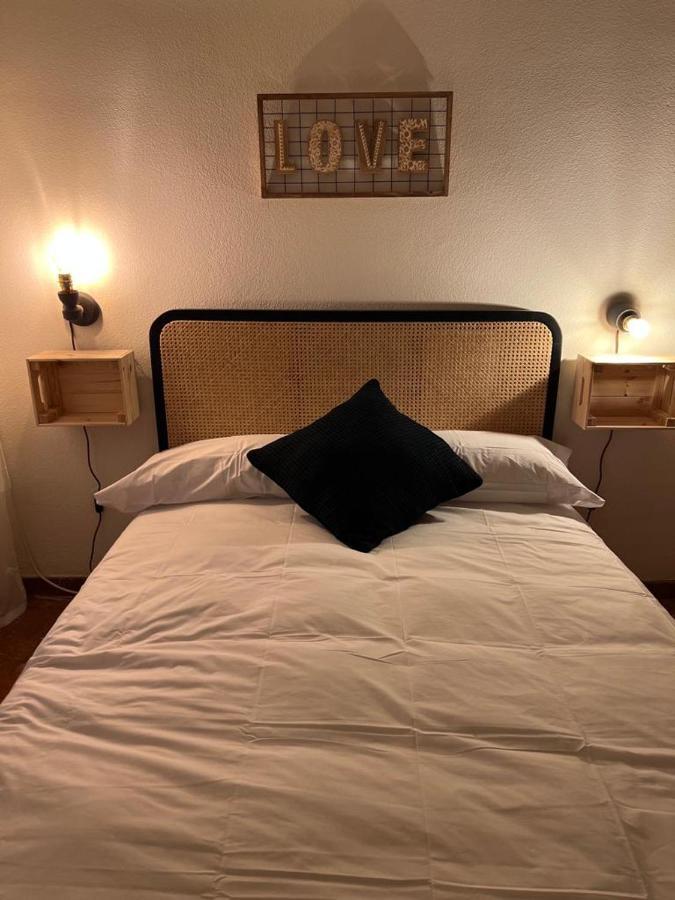 Apartamento Turistico R. Gonzalez Abreu Севиля Екстериор снимка