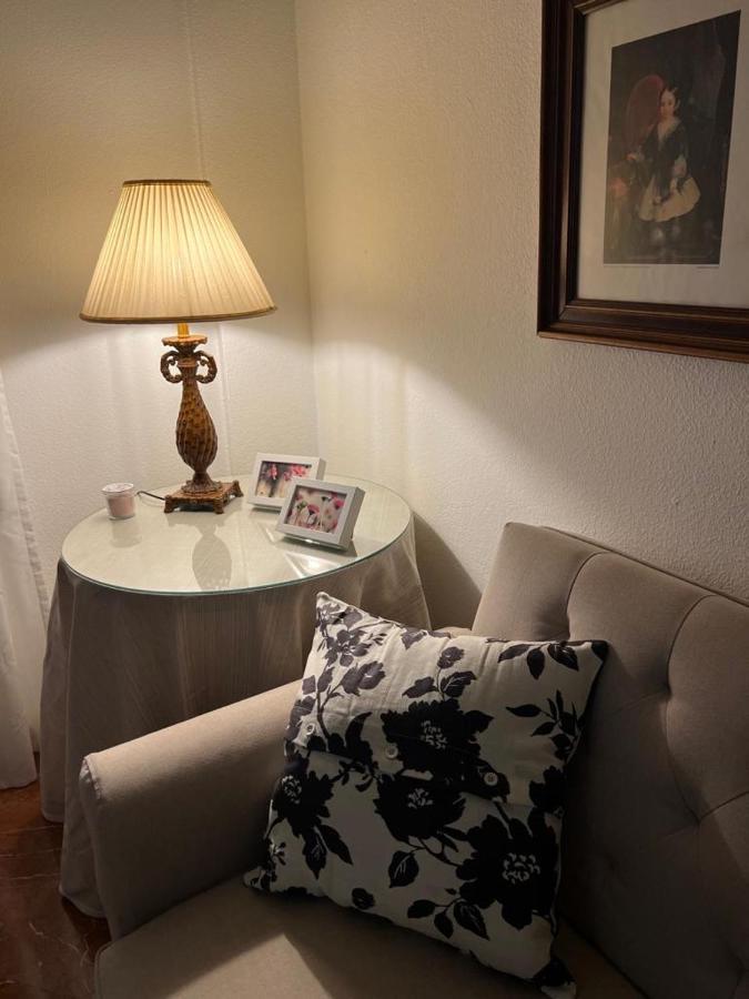 Apartamento Turistico R. Gonzalez Abreu Севиля Екстериор снимка