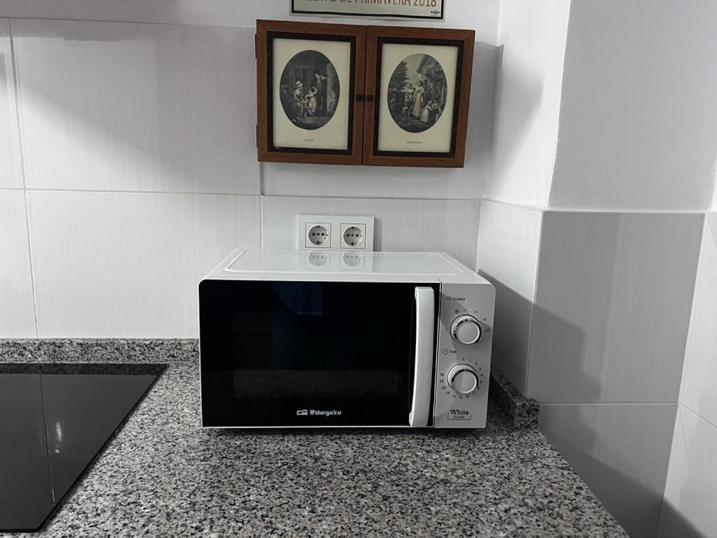 Apartamento Turistico R. Gonzalez Abreu Севиля Екстериор снимка