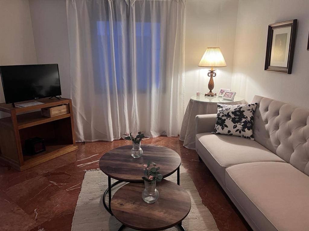 Apartamento Turistico R. Gonzalez Abreu Севиля Екстериор снимка